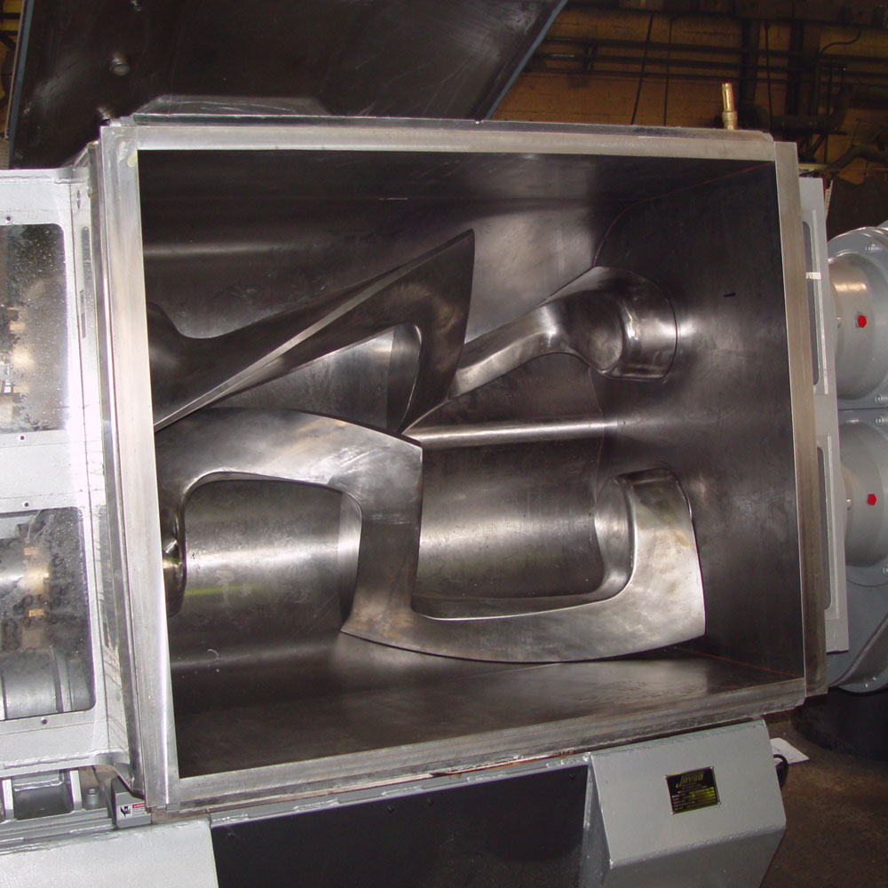 sigma_M130L_Overlapping-Blades